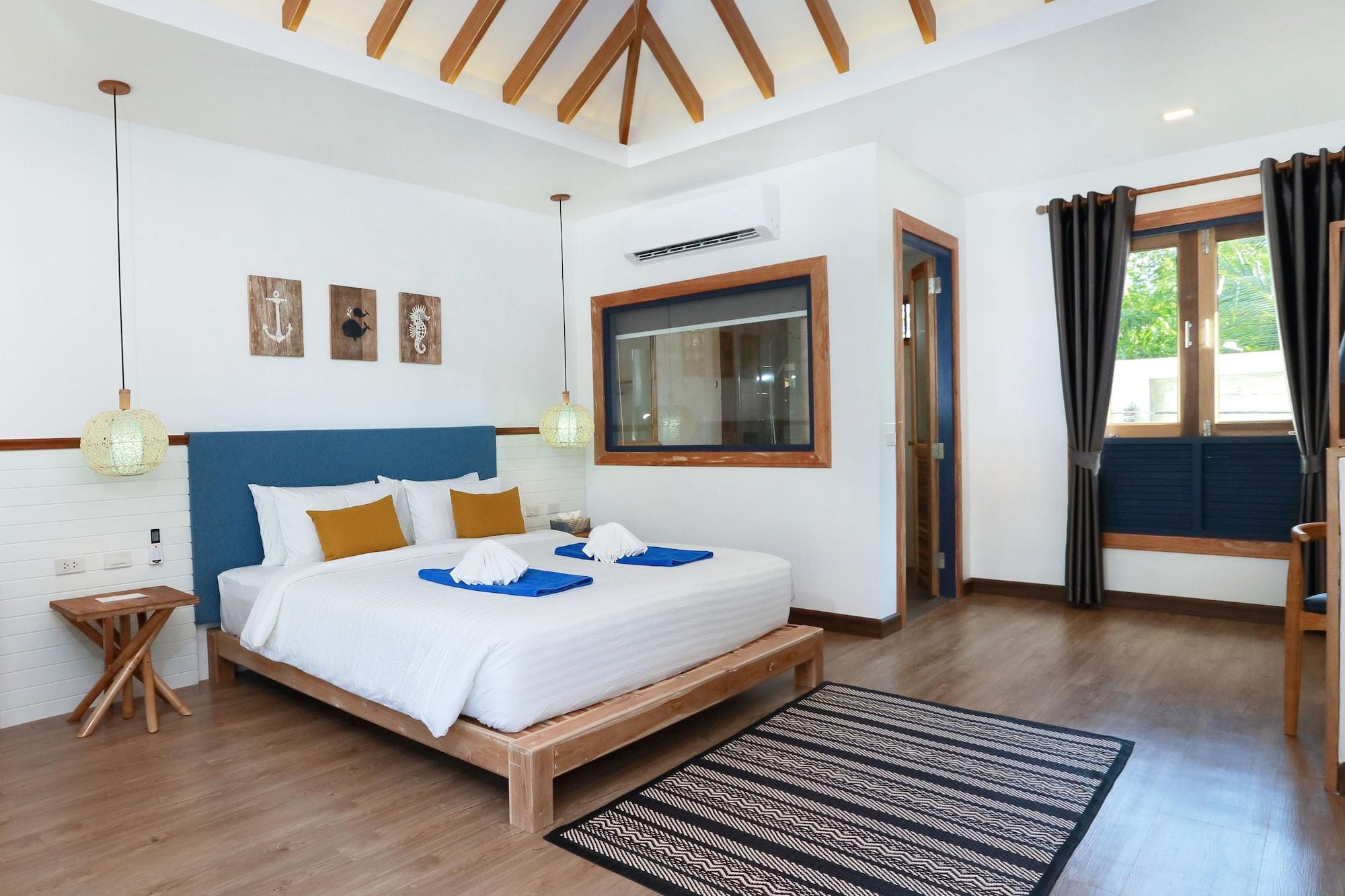 โรงแรม ลันตา คาซาบลังกา 4*