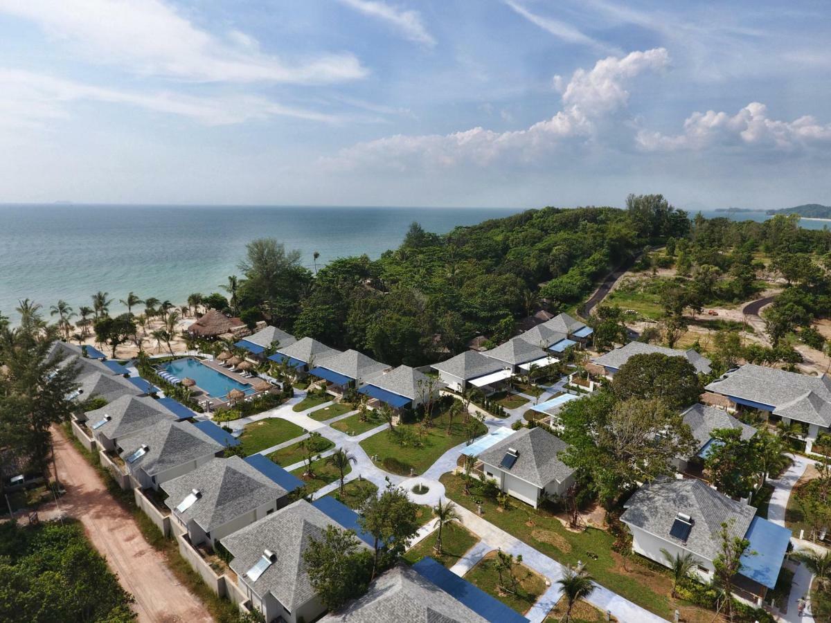 ลันตา คาซาบลังกา โรงแรม 4*